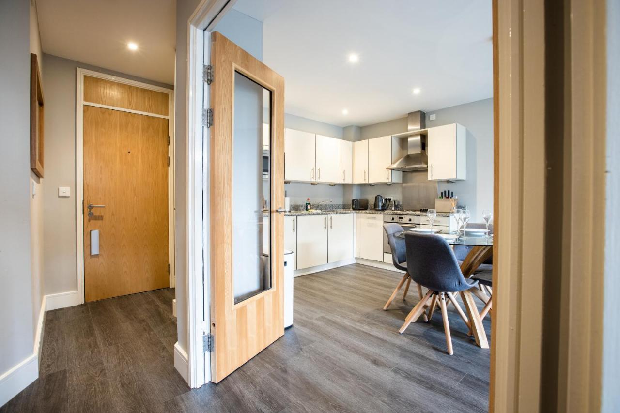 Urban Living'S - The Wren Beautiful City Centre Apartment With Parking 牛津 外观 照片